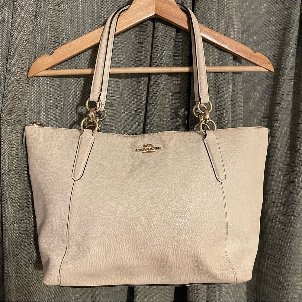 Coach Ava Beige/Shimmer Leather Vintage Tote Bag - Picture 7 of 16
